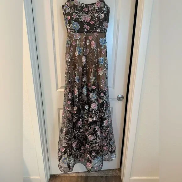 NWOT BRONX‎ AND BANCO MIDNIGHT EMBROIDERED FLORAL GOWN - Picture 6 of 16